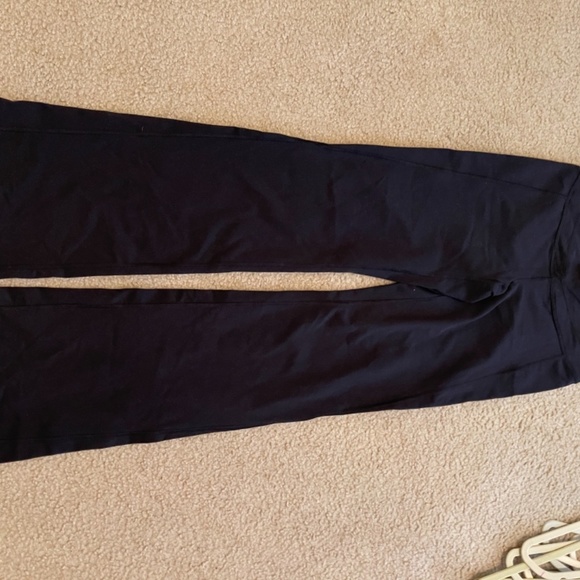 Lucy size small never worn - Picture 2 of 4